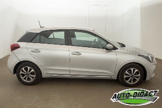 Hyundai I-20 1.2 Airco Navi Camera Hagelschade picture 42