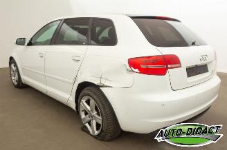 Audi A3 1.6 TDI 77kW Clima Leder picture 3