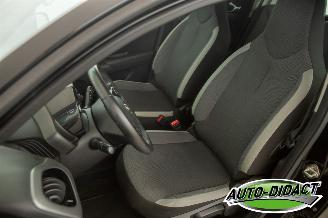 Toyota Aygo 1.0 VVT-i 69.877 km NAP Camera Clima X-Play picture 24