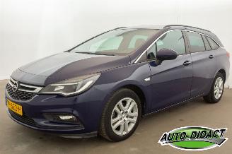 uszkodzony samochody osobowe Opel Astra 1.4 Navi Airco Business+ 2018/1