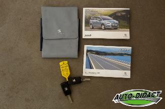 Peugeot 5008 1.6 VTi 7p. Navi Clima Blue Lease picture 28