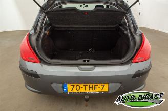 Peugeot 308 1.6 VTi Clima XS picture 37