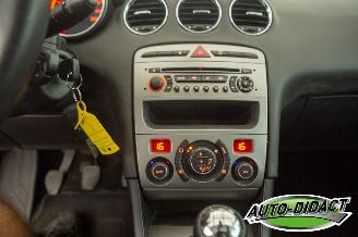 Peugeot 308 1.6 VTi Clima XS picture 11
