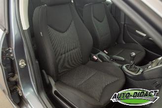 Peugeot 308 1.6 VTi Clima XS picture 21