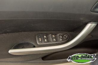 Peugeot 308 1.6 VTi Clima XS picture 13