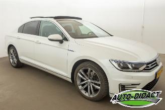 Volkswagen Passat 1.4 TSI GTE Automaat Pano Digi Dash Navi Clima picture 2