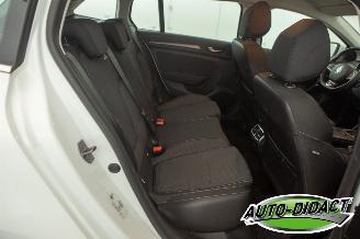 Renault Mégane 1.6 E-Tech Plug-In Hybrid 160 Equilibre picture 25