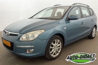 Schadeauto Hyundai I-30 1.6i Clima Dynamic Business 2009/5