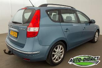 Hyundai I-30 1.6i Clima Dynamic Business picture 4