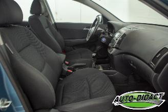Hyundai I-30 1.6i Clima Dynamic Business picture 17