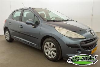 Peugeot 207 1.4-16V Airco Color-line picture 2