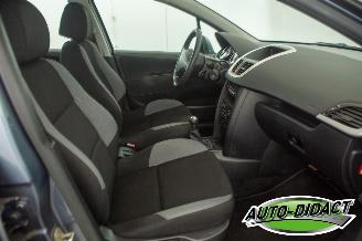 Peugeot 207 1.4-16V Airco Color-line picture 17
