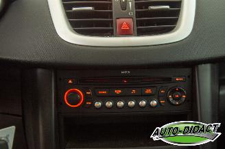 Peugeot 207 1.4-16V Airco Color-line picture 8