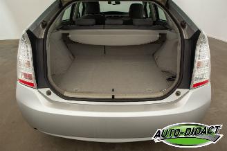 Toyota Prius 1.8 Automaat Navi Camera Clima Dynamic picture 32