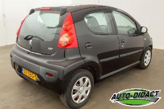 Peugeot 107 1.0-12V XS Airco picture 3