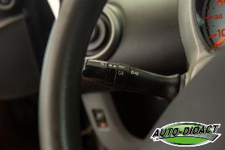 Peugeot 107 1.0-12V XS Airco picture 18