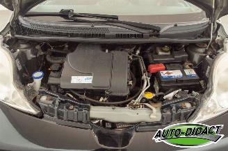 Peugeot 107 1.0-12V XS Airco picture 26