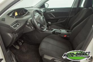 Peugeot 308 1.2 VTi Airco Blue Lease picture 21