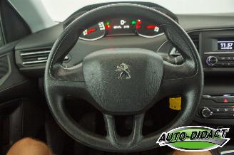 Peugeot 308 1.2 VTi Airco Blue Lease picture 5