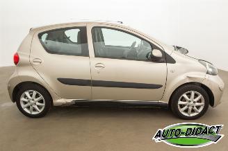 Toyota Aygo 1.0-12V Airco picture 32