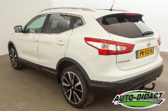 Nissan Qashqai 1.6 Tekna Pano Leder Camera Navi picture 3
