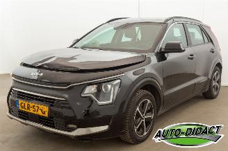 damaged passenger cars Kia Niro 1.6 GDi Hybrid Automaat Navi Camera Clima DynamicLine 2024/9