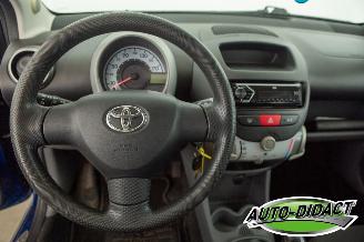 Toyota Aygo 1.0-12V + picture 5