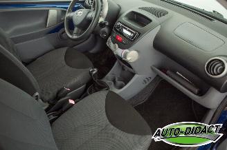 Toyota Aygo 1.0-12V + picture 9