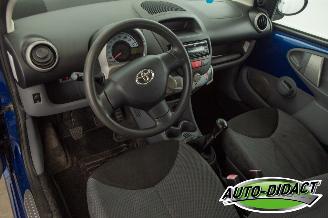 Toyota Aygo 1.0-12V + picture 13