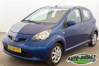 damaged passenger cars Toyota Aygo 1.0-12V + 2008/5