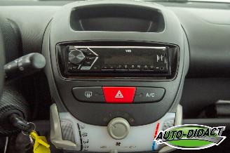 Toyota Aygo 1.0-12V + picture 7