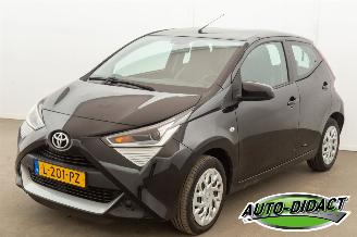 Coche accidentado Toyota Aygo 1.0 VVT-i x-play 54.512 km Airco Camera 2021/7