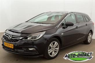 krockskadad bil auto Opel Astra 1.4 Turbo Navi Airco Online Edition 2018/6