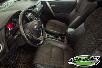 Toyota Auris Touring Sports 1.8 Hybrid Automaat Pano Camera Navi picture 19
