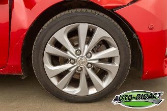 Toyota Auris Touring Sports 1.8 Hybrid Automaat Pano Camera Navi picture 11