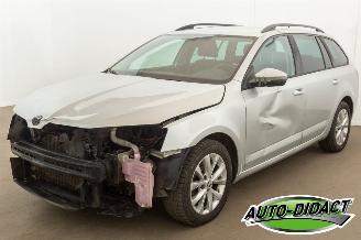 skadebil auto Skoda Octavia 1.6 TDI Automaat Navi Clima Ambition 2018/8
