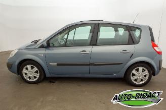 Renault Scenic 1.6-16V Pano Clima Privilege Luxe picture 40