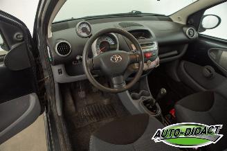 Toyota Aygo 1.0-12V Airco Comfort picture 18