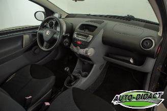 Toyota Aygo 1.0-12V Airco Comfort picture 14