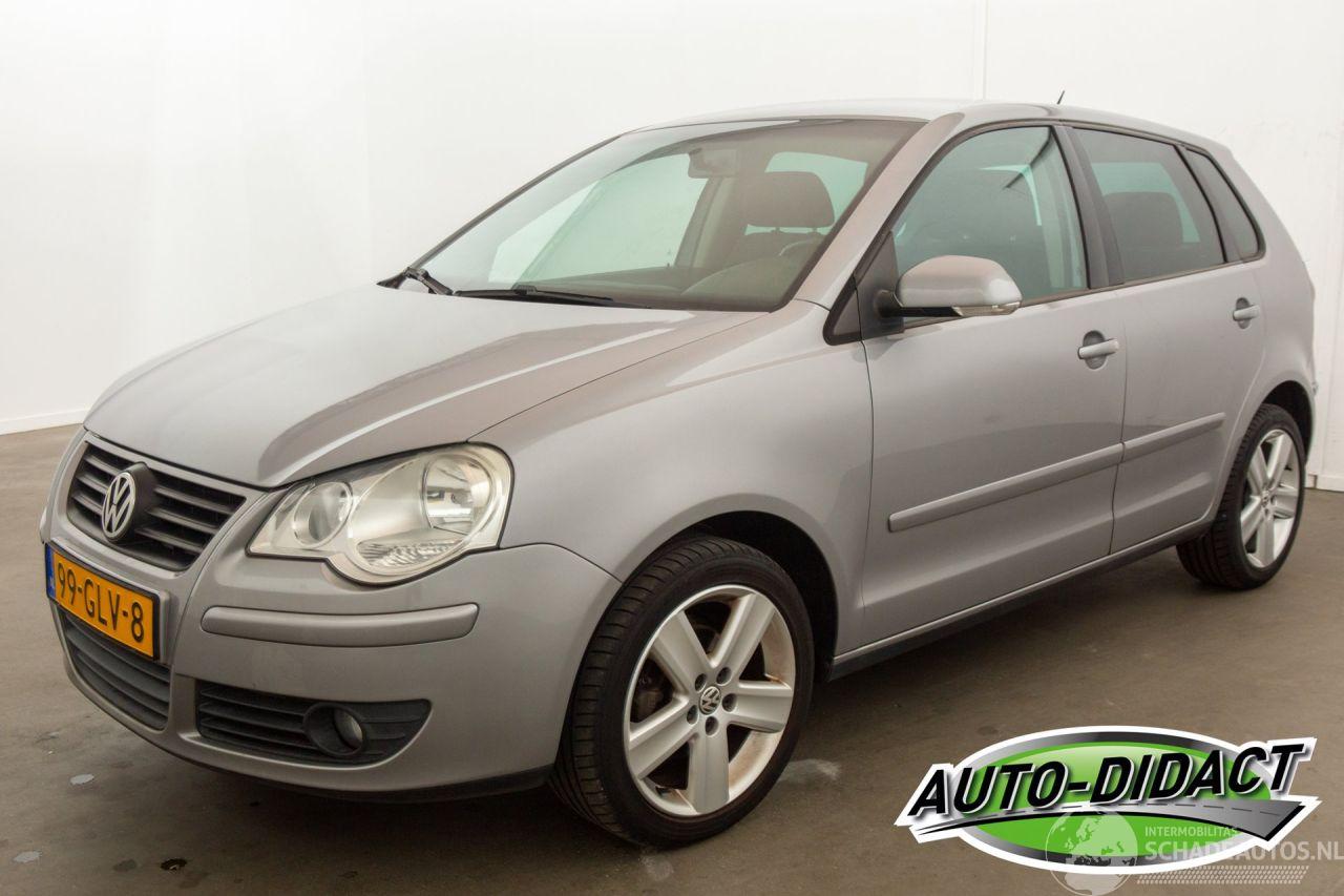 Volkswagen Polo 1.4-16V Airco Navi Comfortline