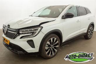 Voiture accidenté Renault Austral 1.2 E-Tech Full Hybrid Digi Dash Camera Navi 200 Techno 2025/5