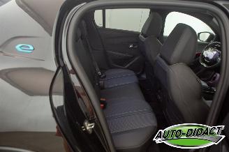 Peugeot e-208 EV GT 350 50 kWh Pano Navi Camera picture 25
