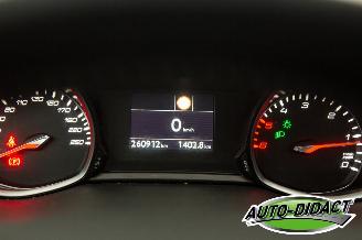 Peugeot 308 1.5 BlueHDi Navi Clima Blue Lease Executive picture 6