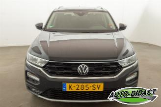 Volkswagen T-Roc 1.0 TSI Digi Dash Navi Camera Clima Style Business picture 33