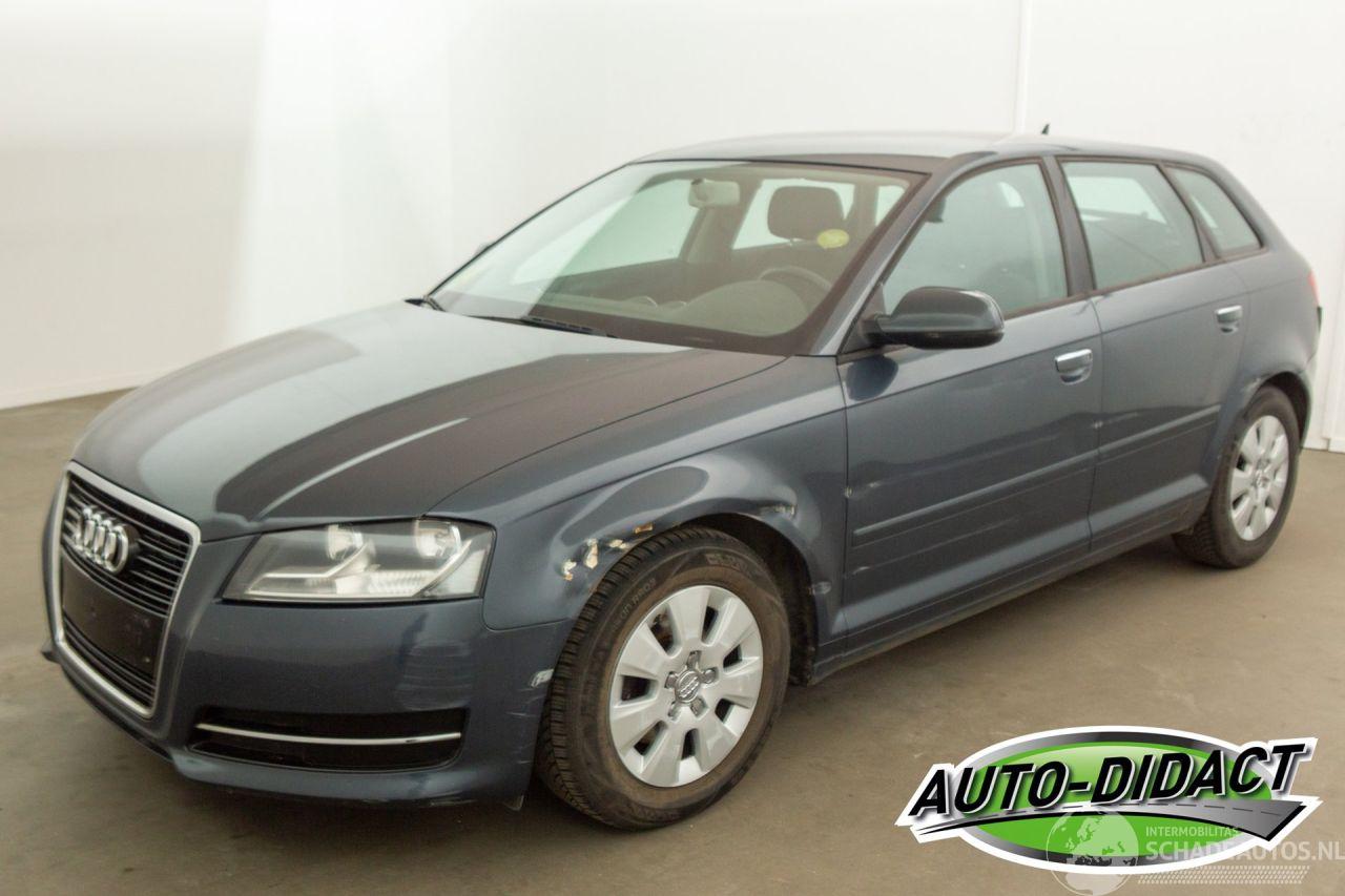 Audi A3 1.6 TDI 77kW Navi Clima Attraction