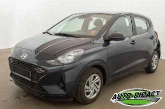 Auto incidentate Hyundai I-10 1.0 Automaat 19.574 km Navi Camera Airco Comfort 2025/2