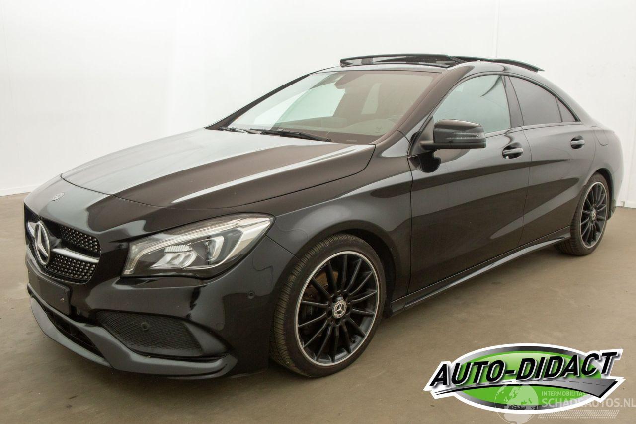 Mercedes Cla-klasse 180 Pano Navi Camera Clima