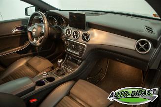 Mercedes Cla-klasse 180 Pano Navi Camera Clima picture 21