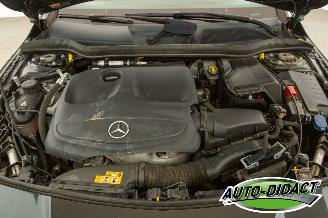 Mercedes Cla-klasse 180 Pano Navi Camera Clima picture 34