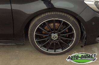 Mercedes Cla-klasse 180 Pano Navi Camera Clima picture 33